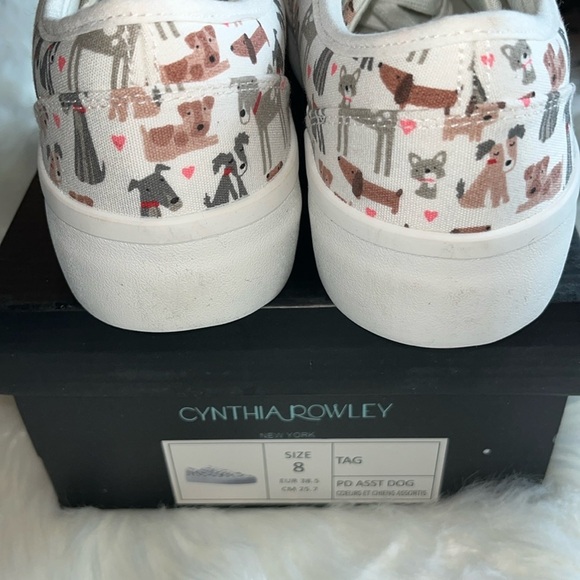 🆕 Cynthia Rowley Multi Dog Print with Hearts White Lace Up Sneakers Puppy Size 8 - Picture 3 of 10